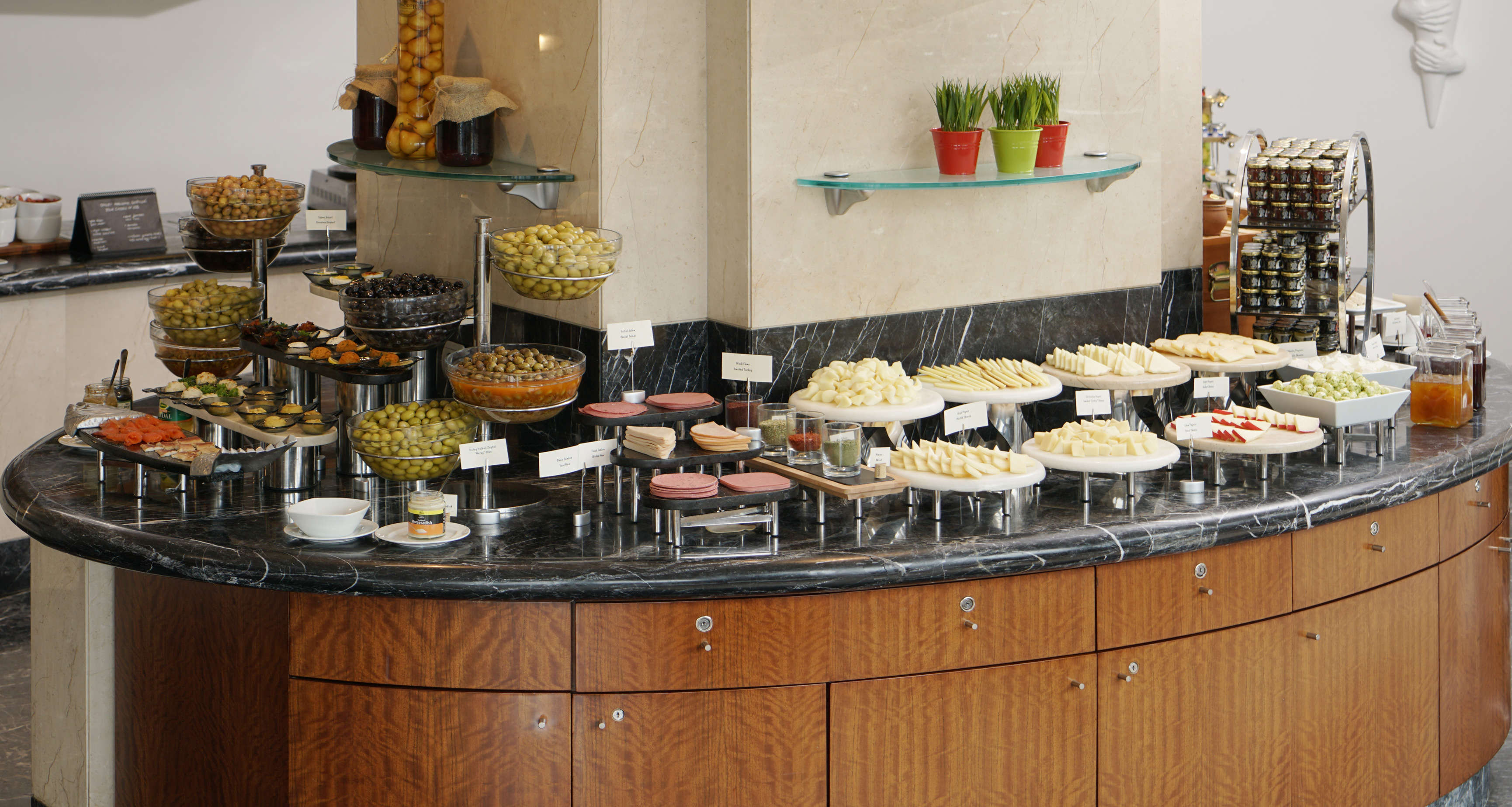 Brasserie One Sheraton Ankara Otel Ve Kongre Merkezi More Cravings