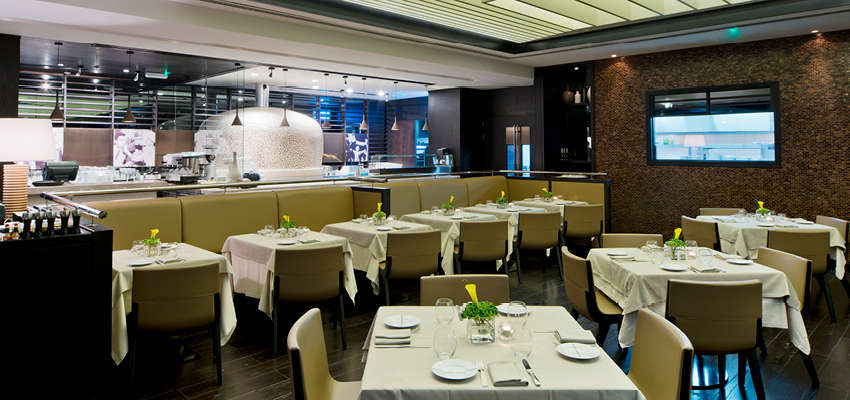 Paper Moon, W Doha - More Cravings by Marriott Bonvoy™