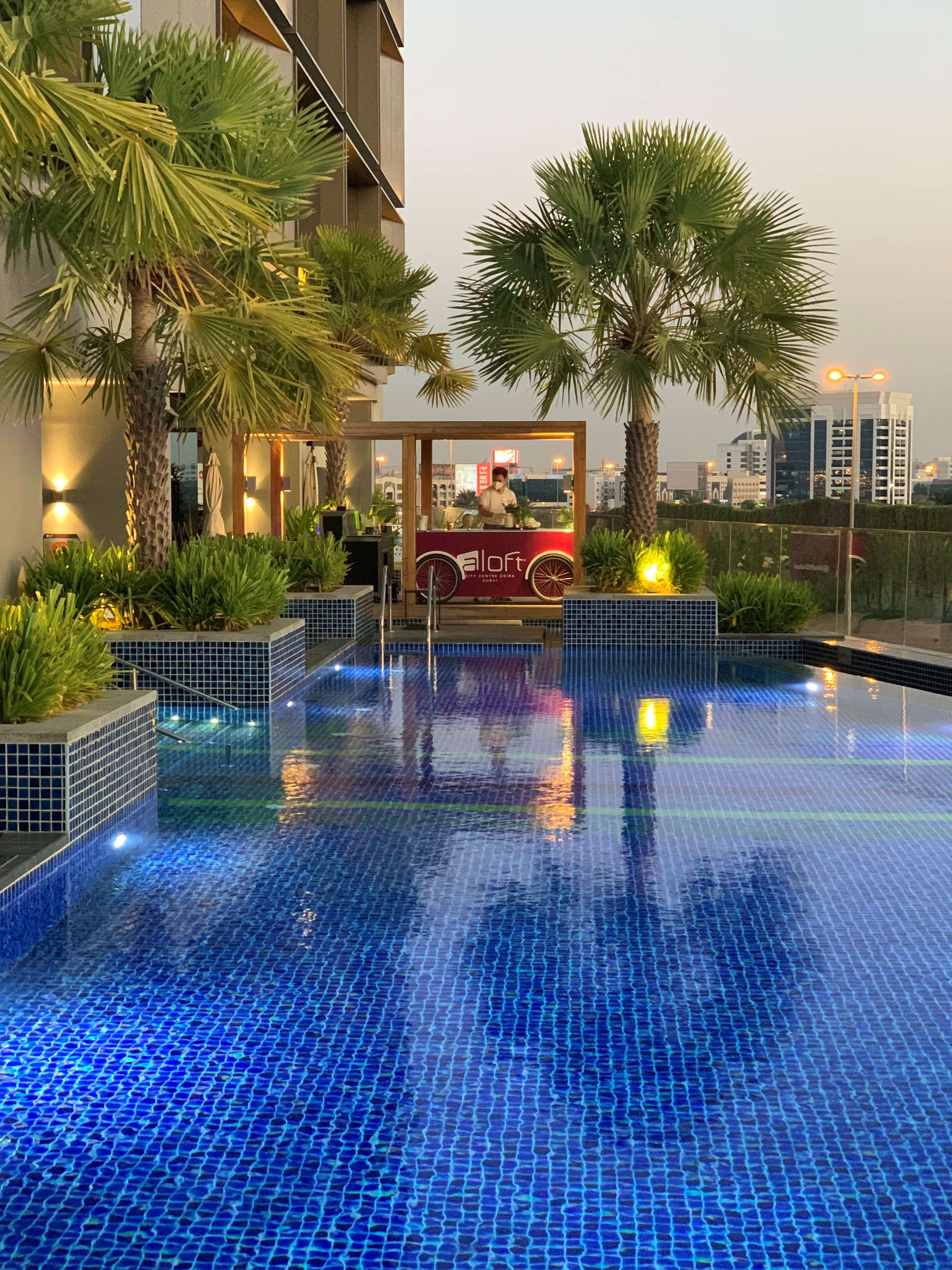 Splash Pool Bar, Aloft Dubai Creek MORECRAVINGS BY MARRIOTT BONVOY™