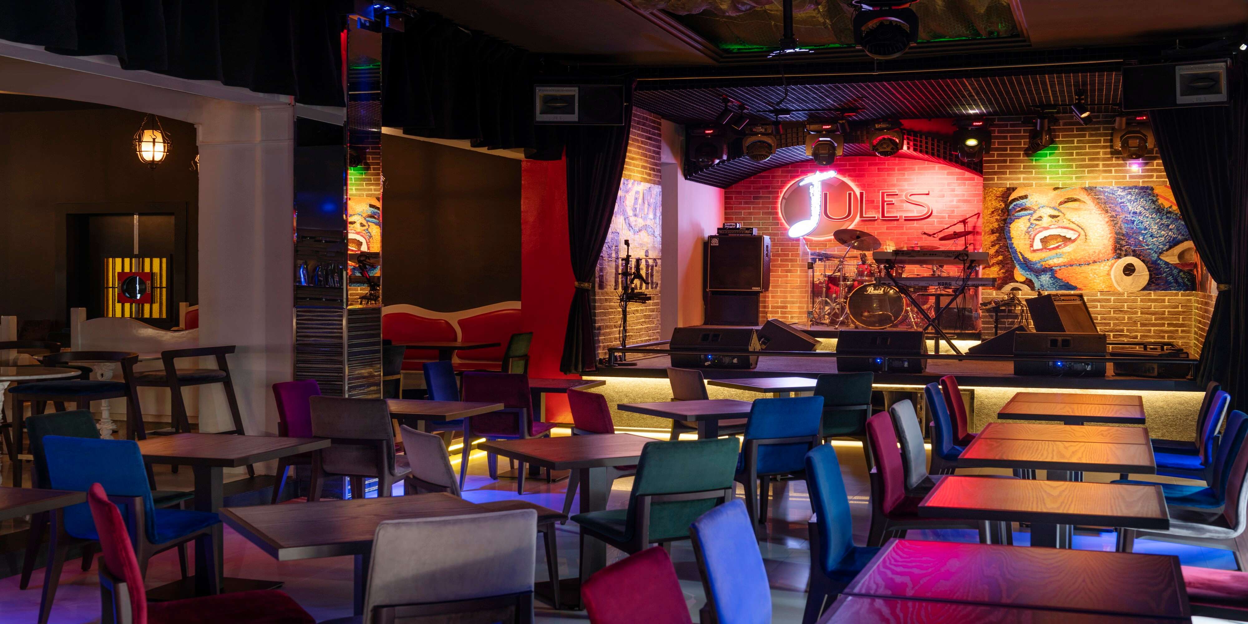 Jules, Le Méridien Dubai Hotel & Conference Centre More Cravings by