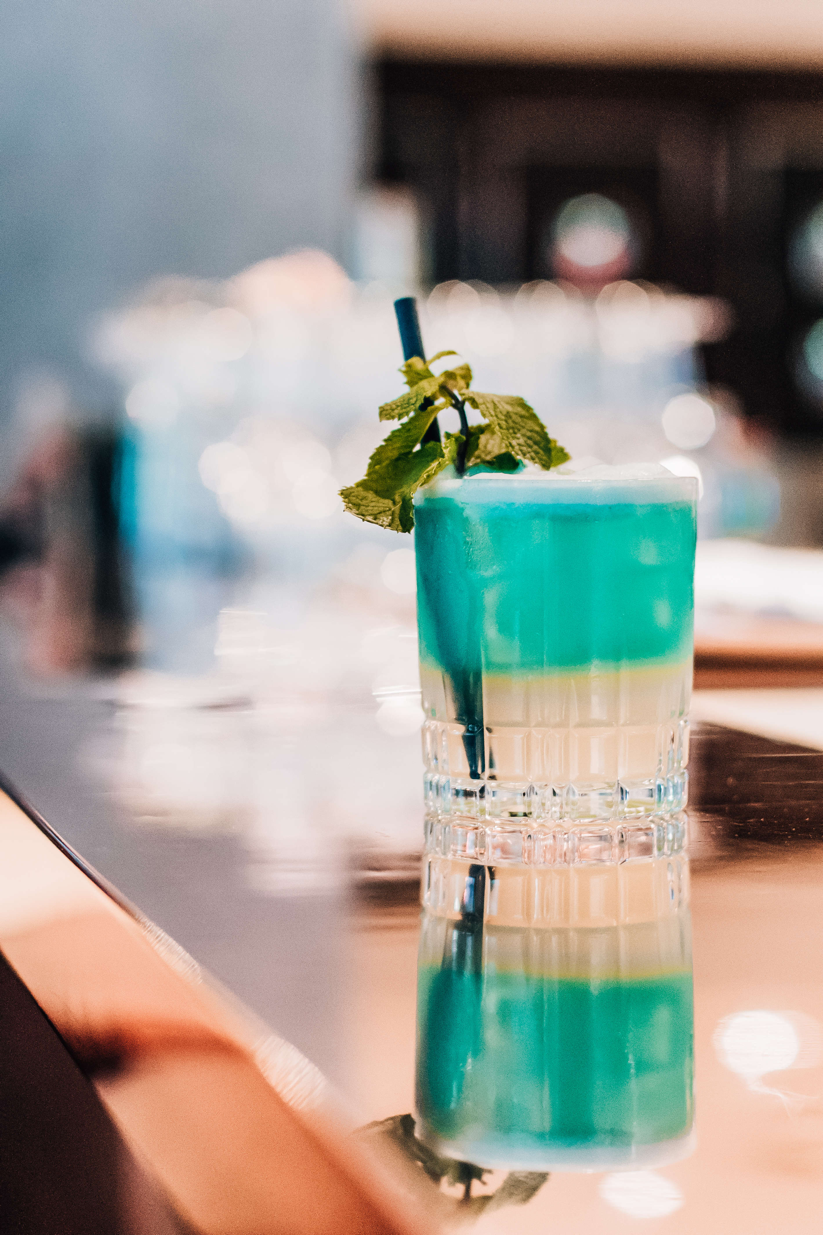 BRICKS Bar, Renaissance Hamburg Hotel More Cravings by Marriott Bonvoy™