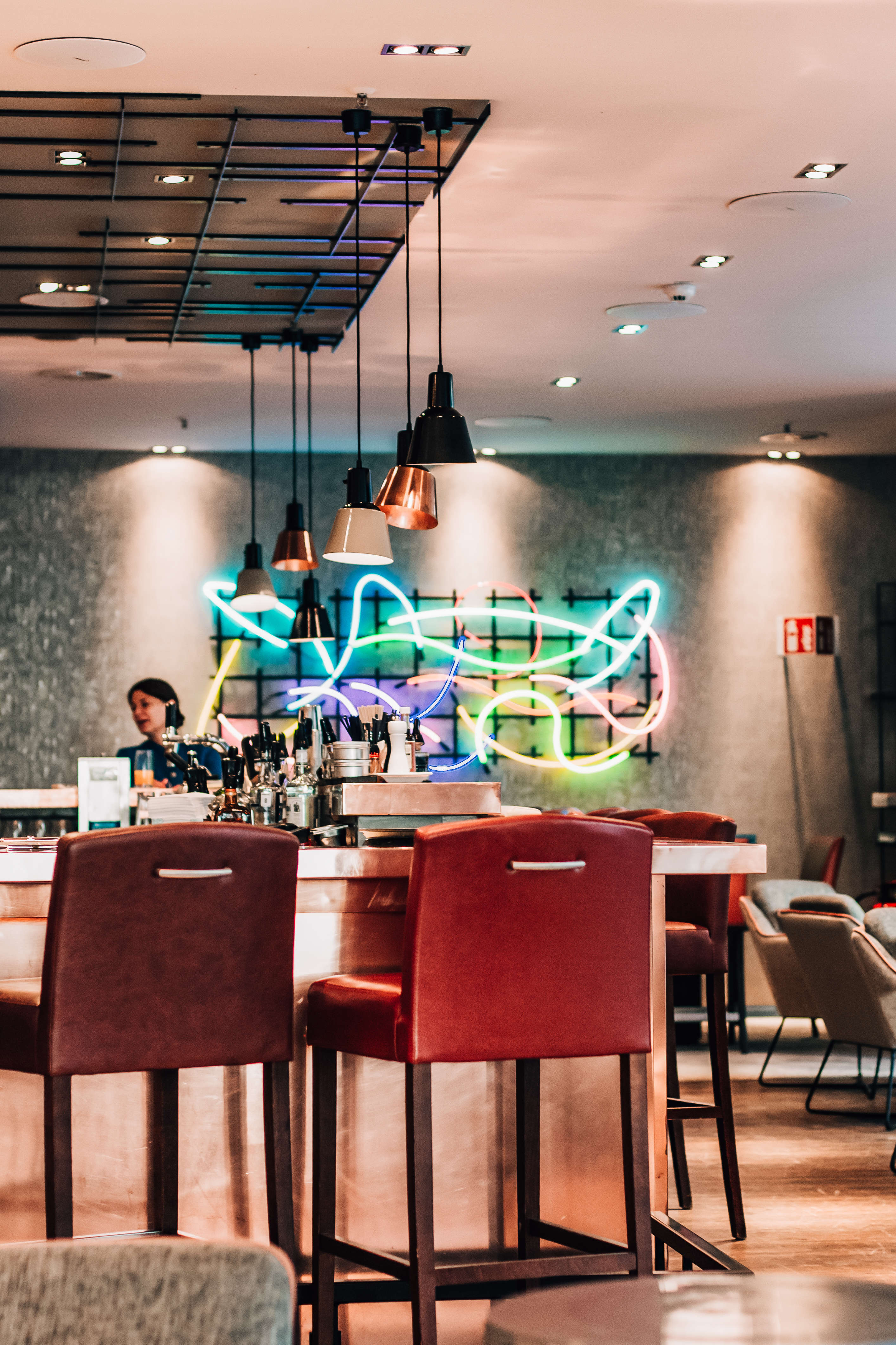 BRICKS Bar, Renaissance Hamburg Hotel More Cravings by Marriott Bonvoy™