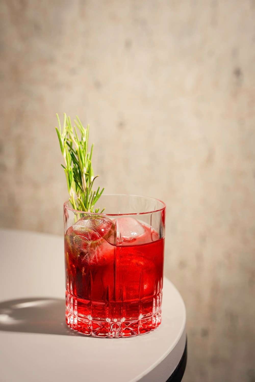 BRICKS Bar, Renaissance Hamburg Hotel More Cravings by Marriott Bonvoy™