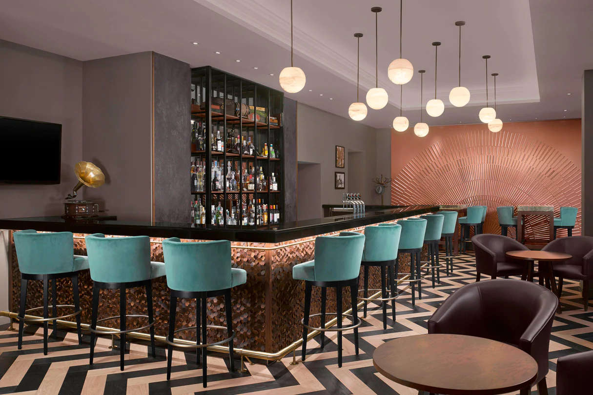 Smith & Whistle Bar & Terrace, Sheraton Grand London Park Lane More