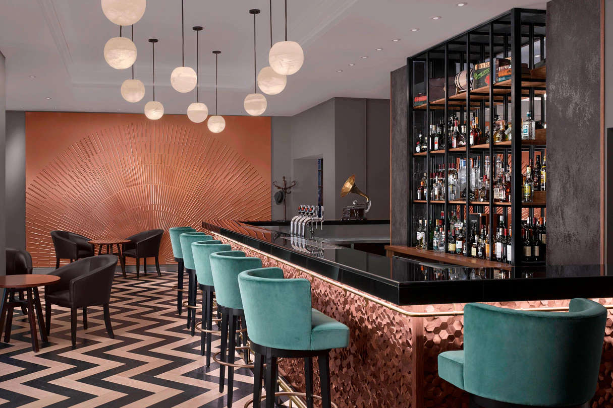 Smith & Whistle Bar & Terrace, Sheraton Grand London Park Lane More