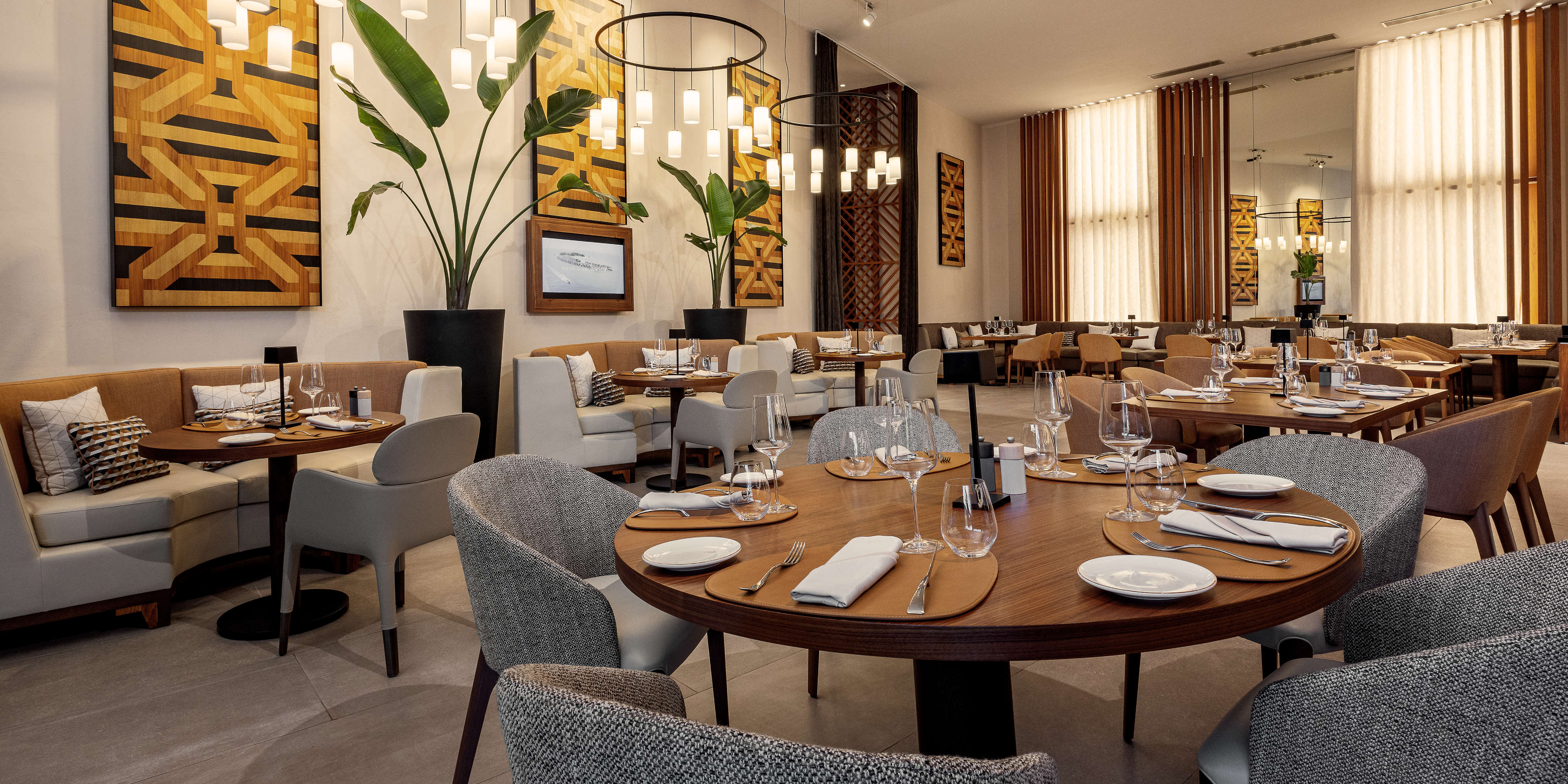 Le Grill Robuchon, Rabat Marriott Hotel More Cravings by Bonvoy™
