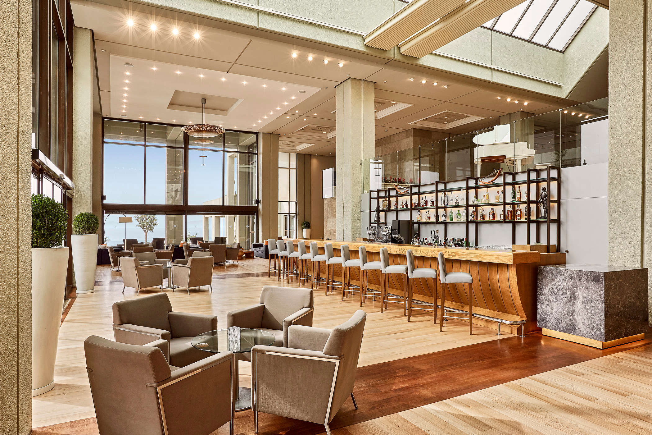 Knights' Bar, Sheraton Rhodes Resort - More Cravings by Marriott Bonvoy™