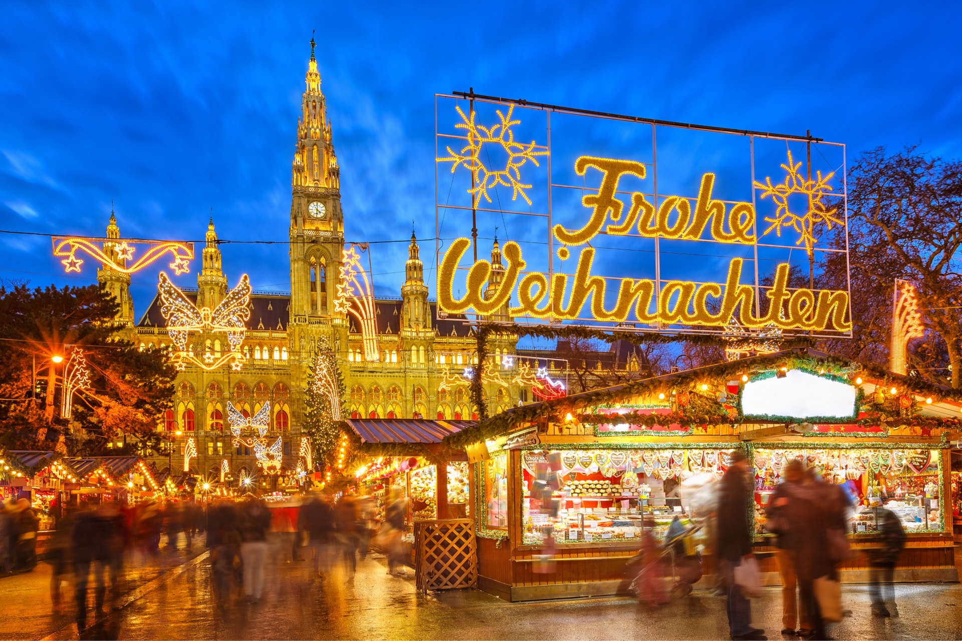 موسم أسواق الكريسماس هو حقاً وقت ساحر في العاصمة النمساوية فيينا