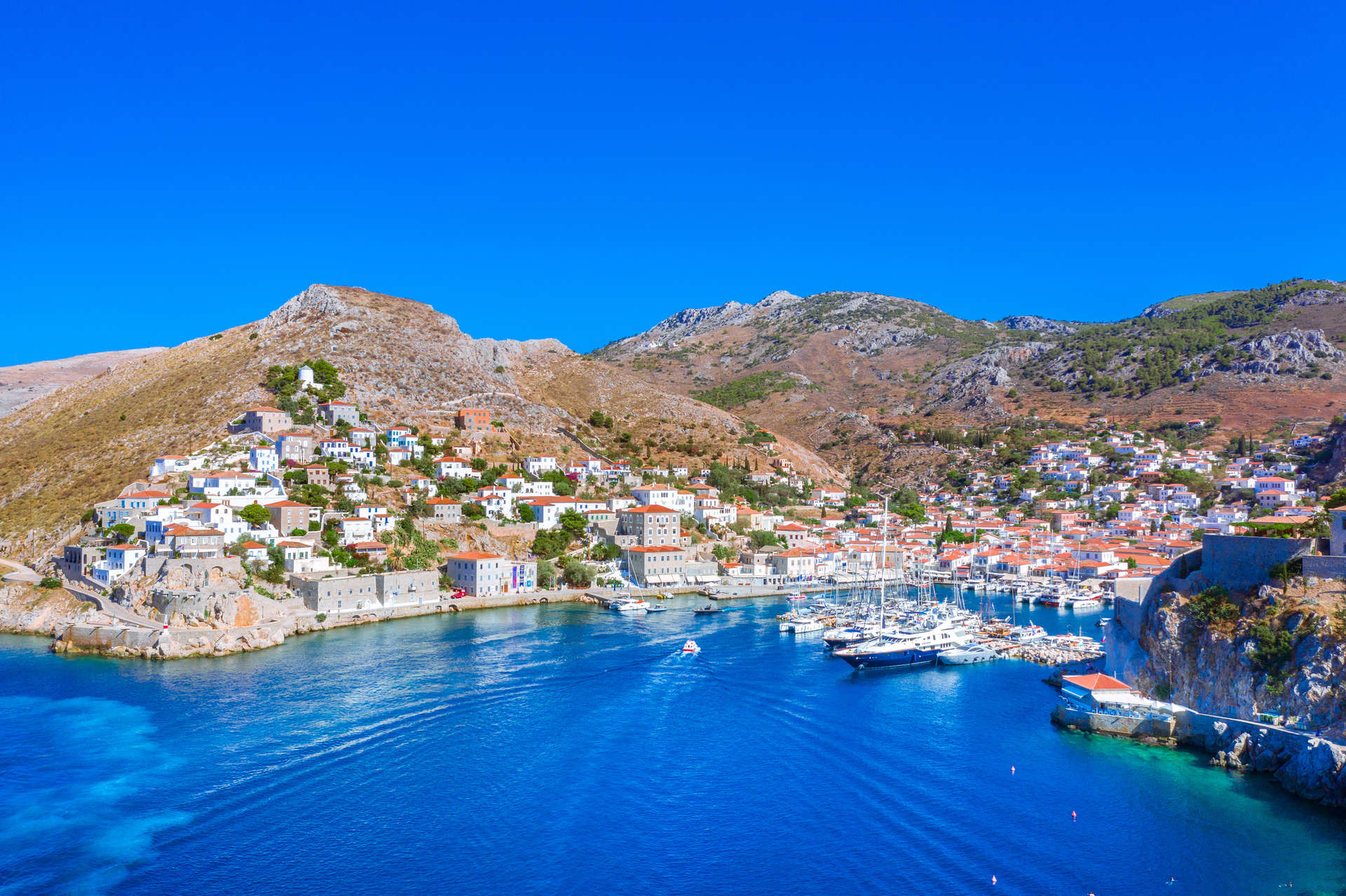  The Argo-Saronic Islands in Greece