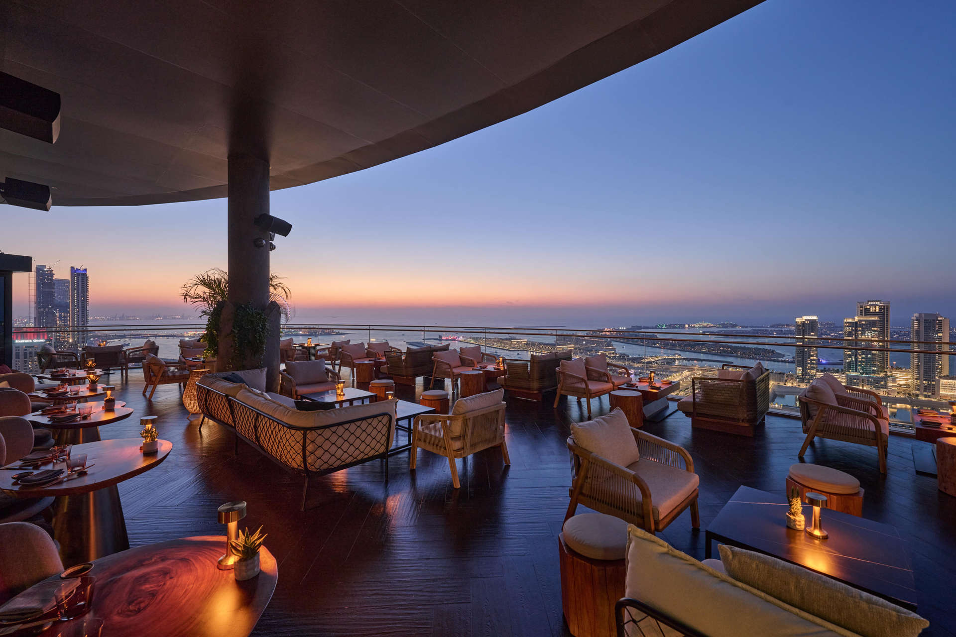 أتيكو - فندق دبليو دبي - الميناء السياحي