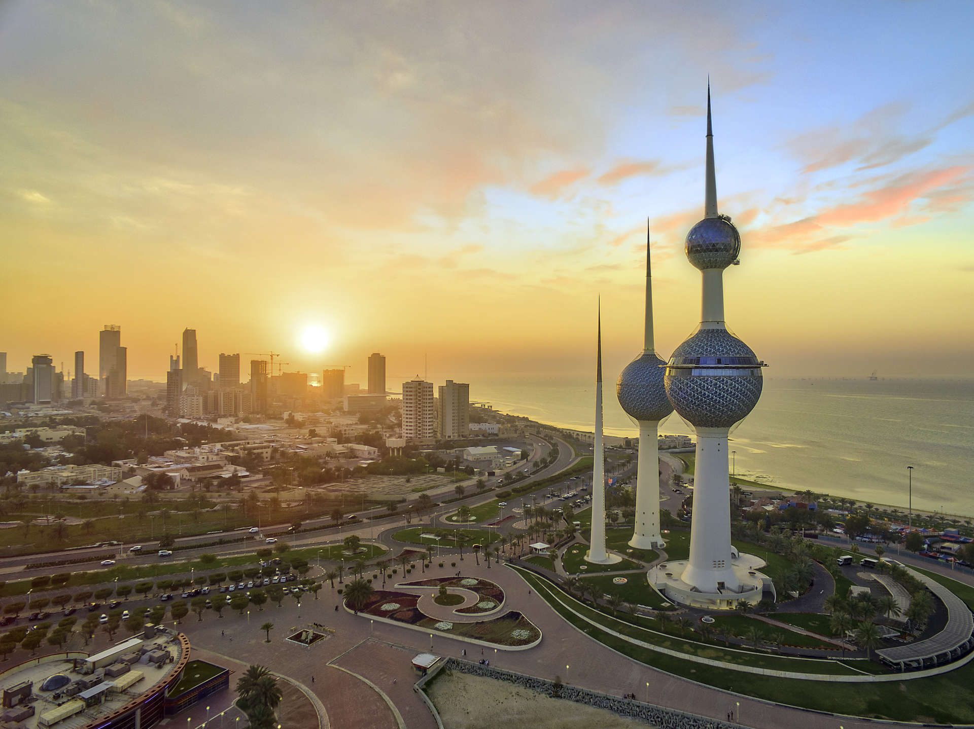 Head up to the Kuwait Towers viewing deck, 123 metres above the city, for fantastic views of the Gulf shore and the capital itself