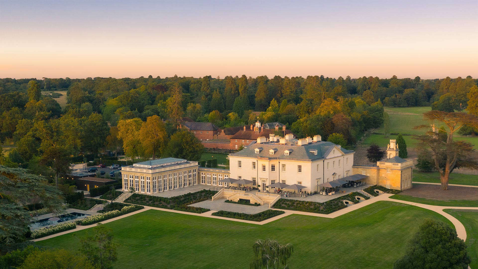 langley resort in the countryside