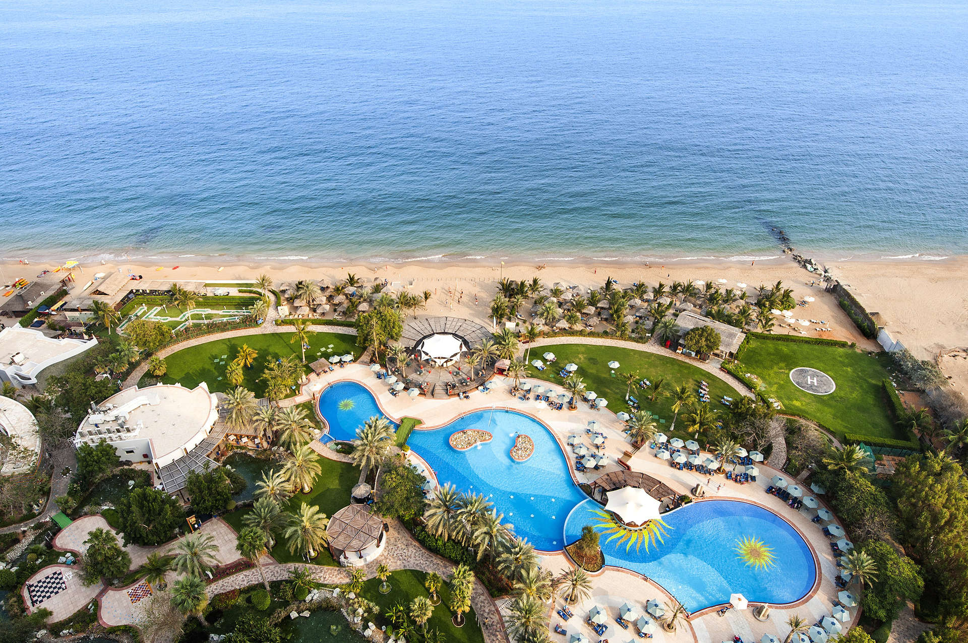 Le Méridien Al Aqah Beach Resort 2.jpg