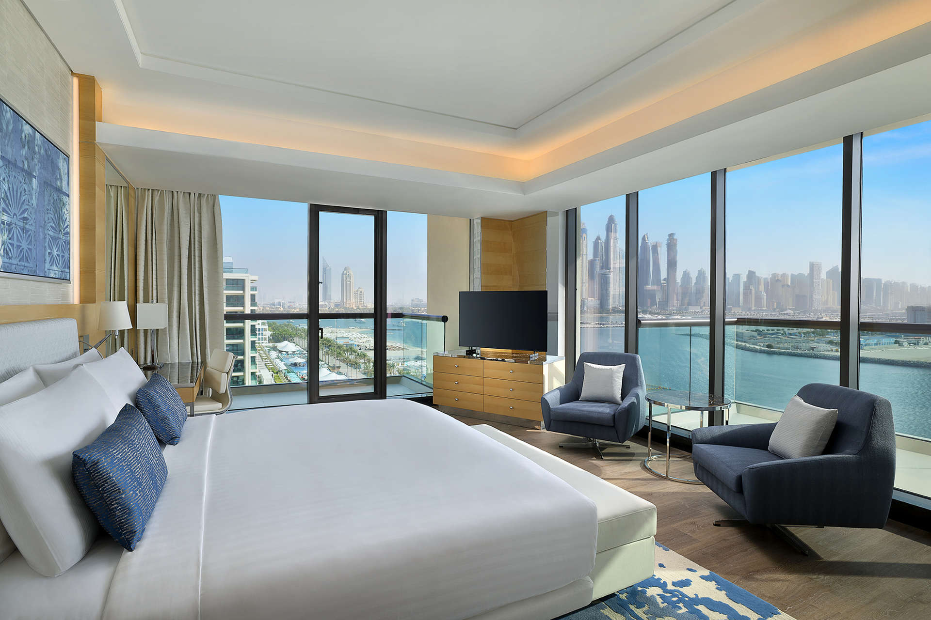 Marriott Resort Palm Jumeirah, Dubai.jpg