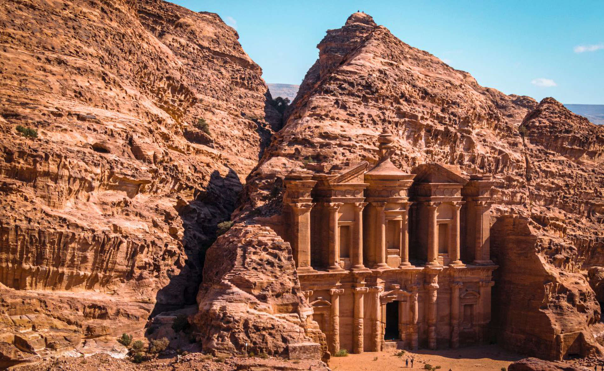 Petra, słynne stanowisko archeologiczne na południowo-zachodniej pustyni Jordanii
