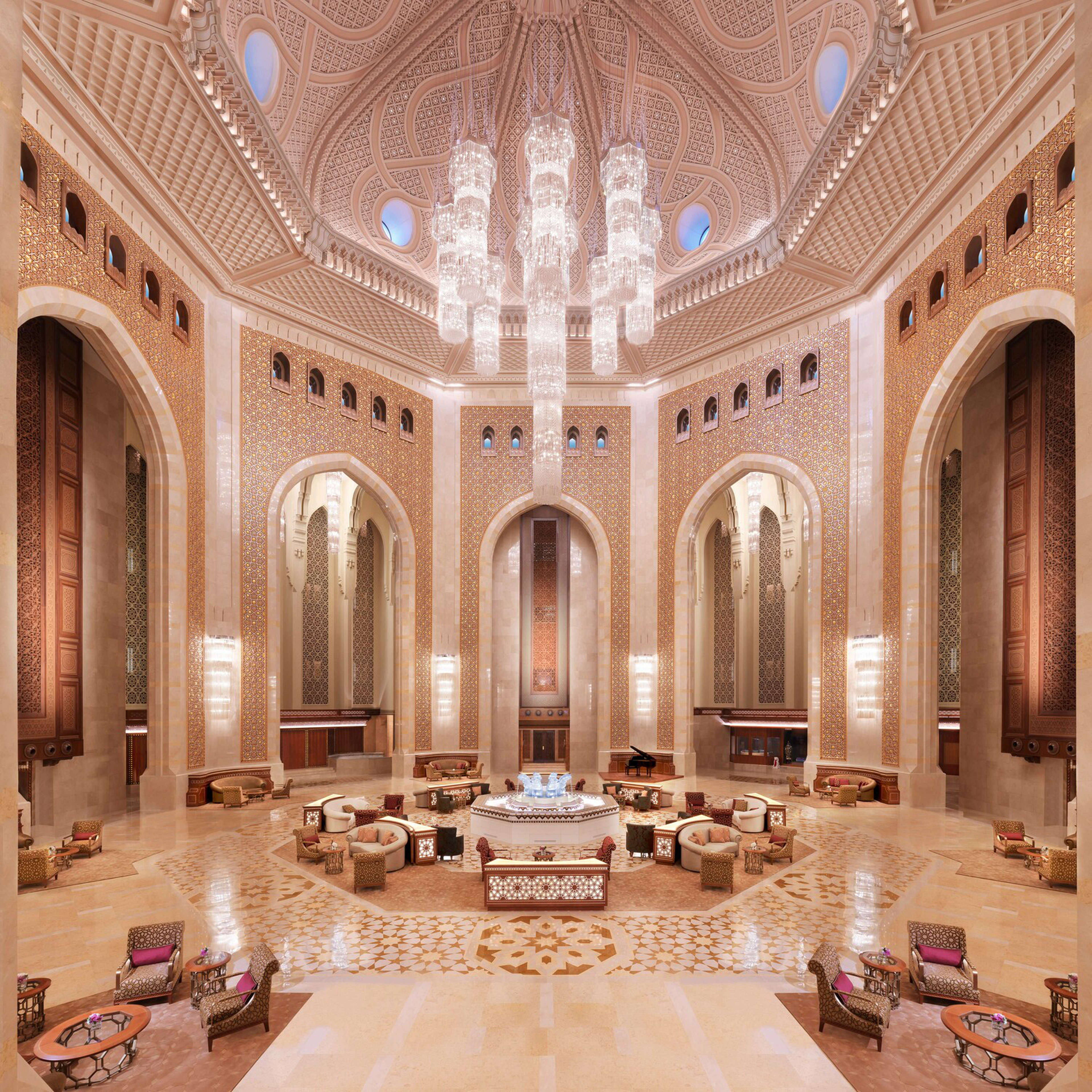 Wykwintna arabska architektura Al Bustan Palace, hotelu Ritz-Carlton w Omanie