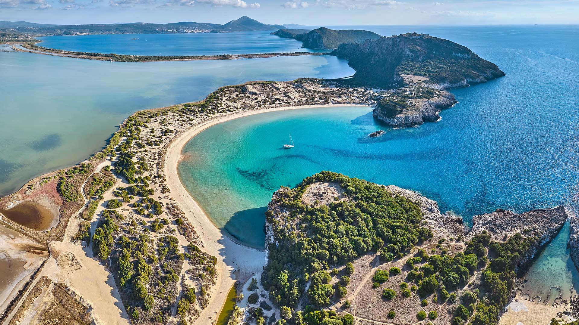 La spiaggia di Voidokilia a Messenia, Peloponneso, Grecia