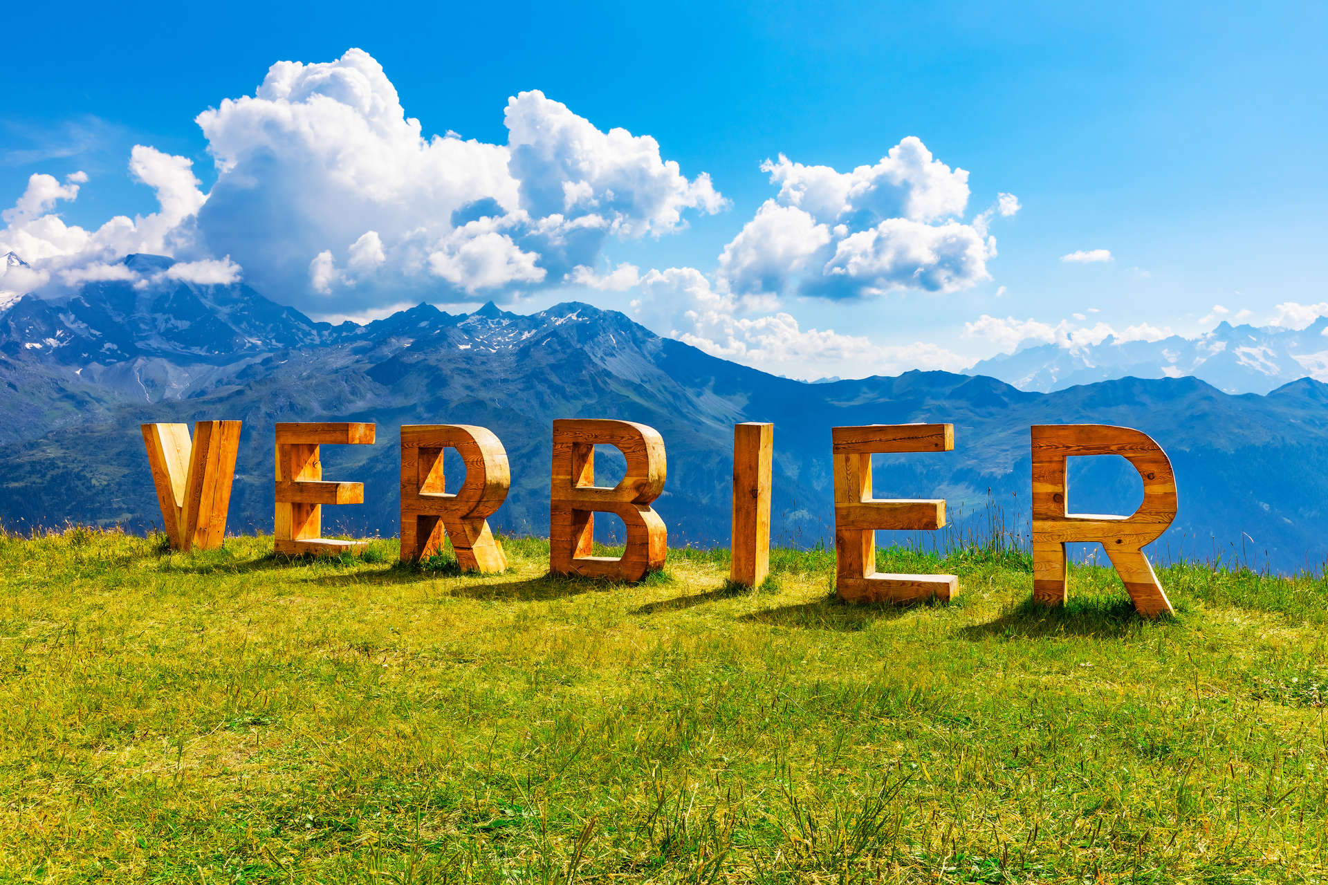 Vous profiterez d'innombrables vues à couper le souffle lors de votre visite à Verbier en été.