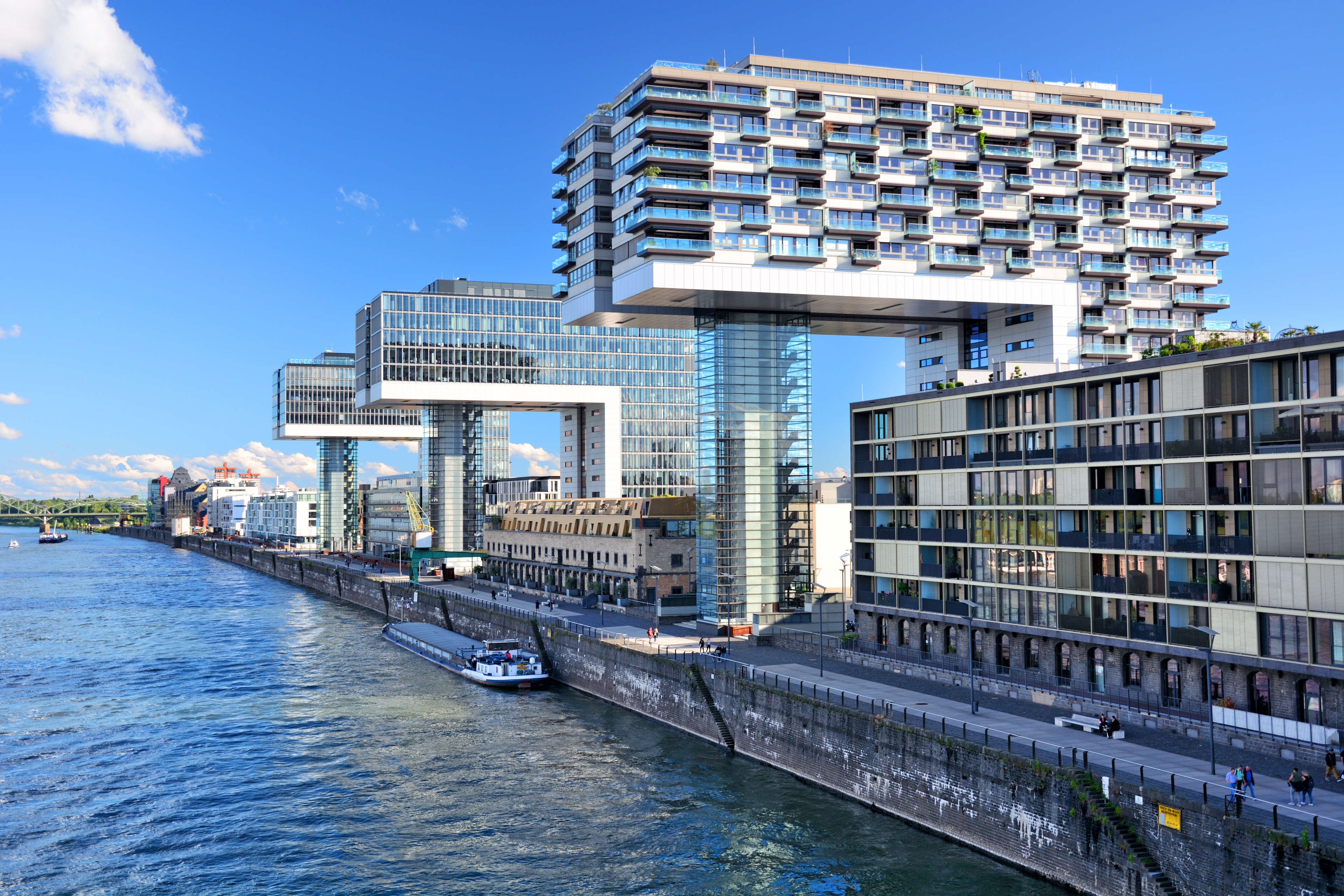 The cantilevered Kranhäuser buildings house the Michelin-starred Ox & Klee restaurant