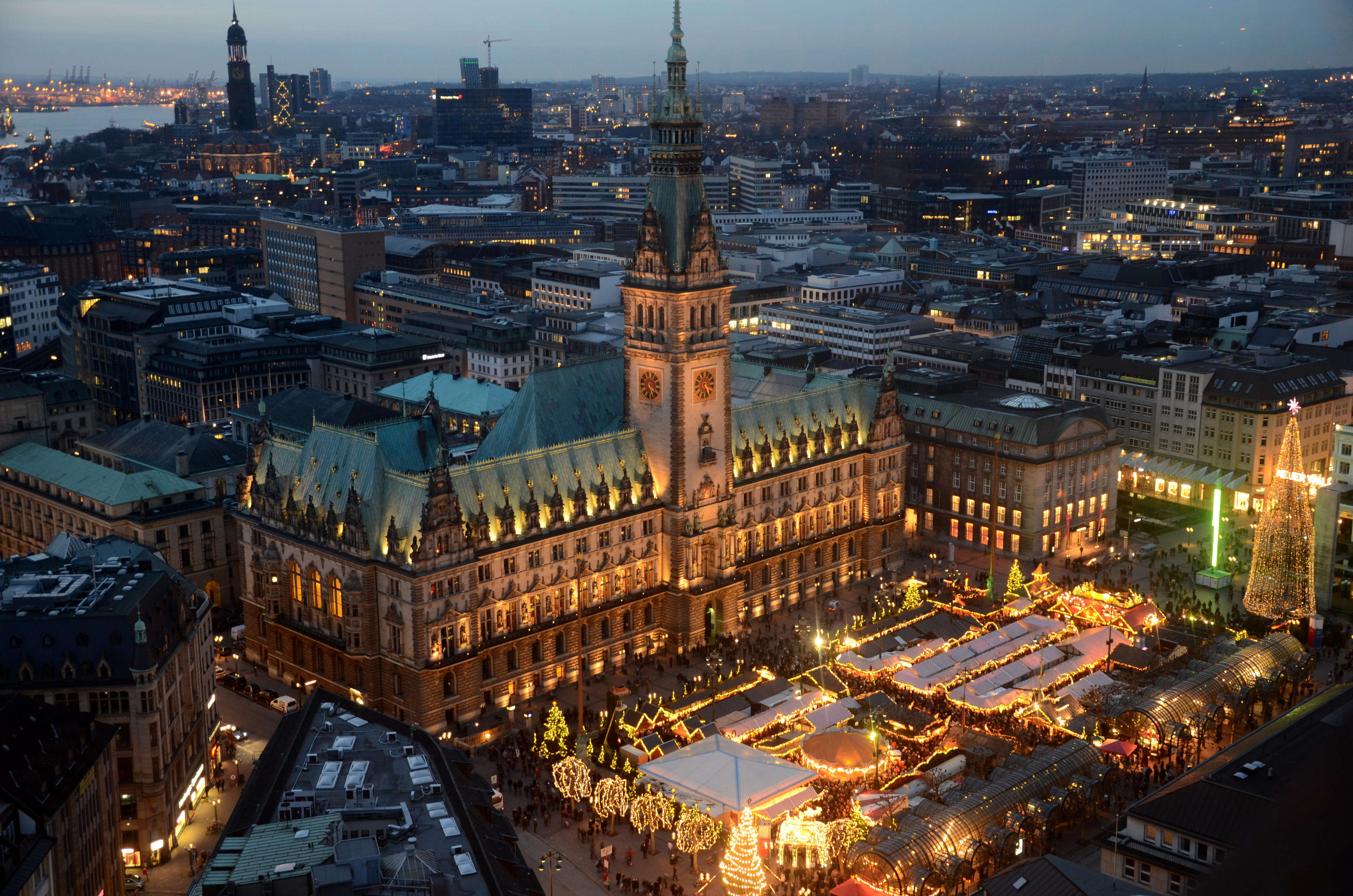 A Guide to Hamburg: What to Do and Where to Stay - Marriott Bonvoy
